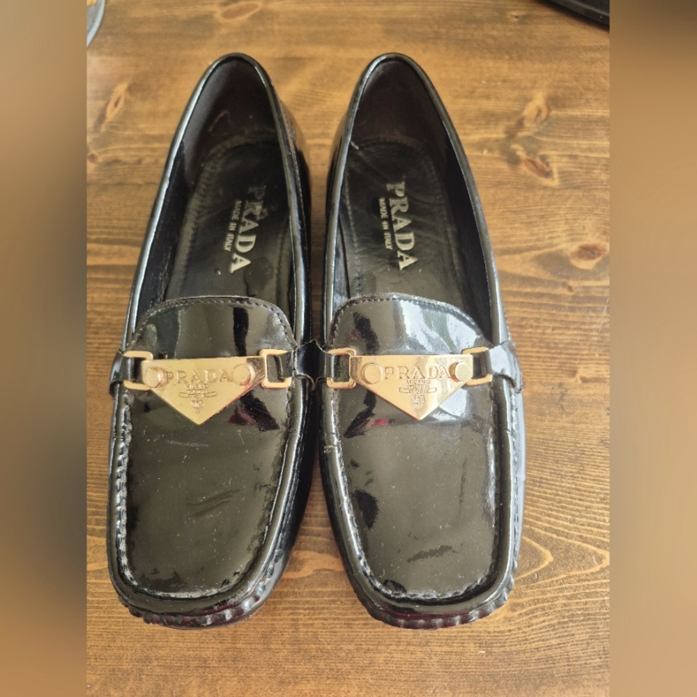 Vintage Prada Black Leather Loafers Classic Flats